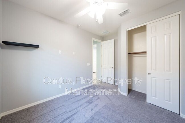 Building Photo - 3943 E Ficus Way
