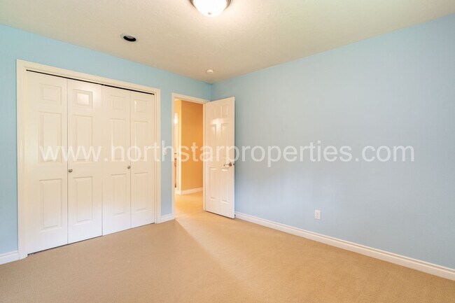Building Photo - 16754 Quail Ct