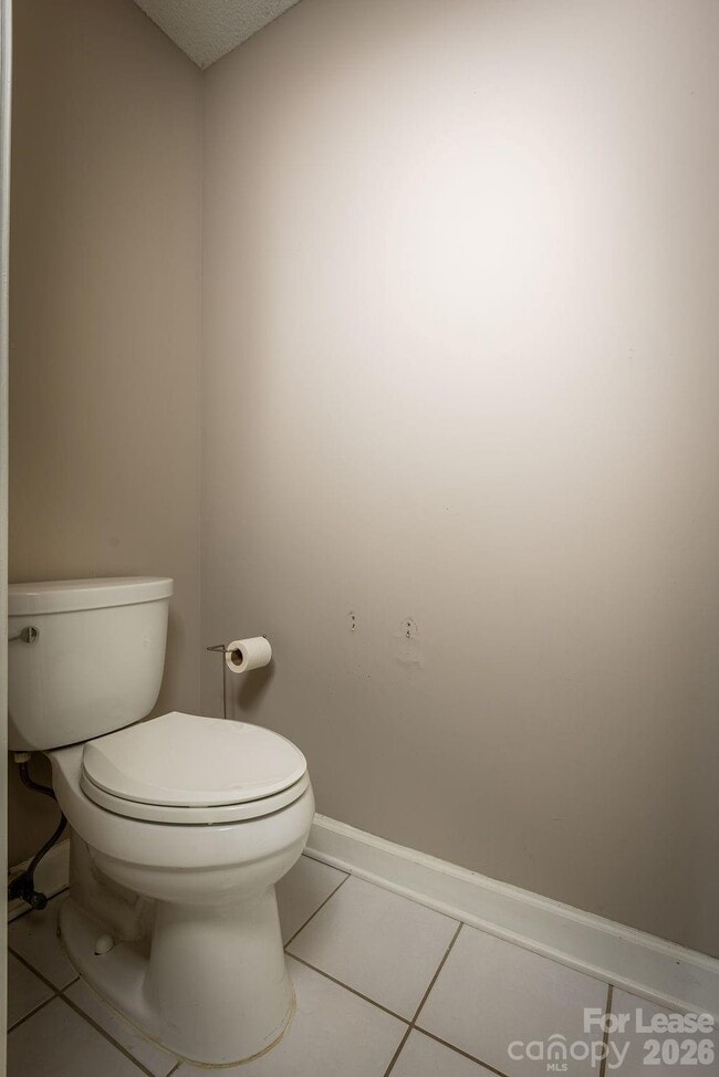 Building Photo - 14623 Waterside Dr