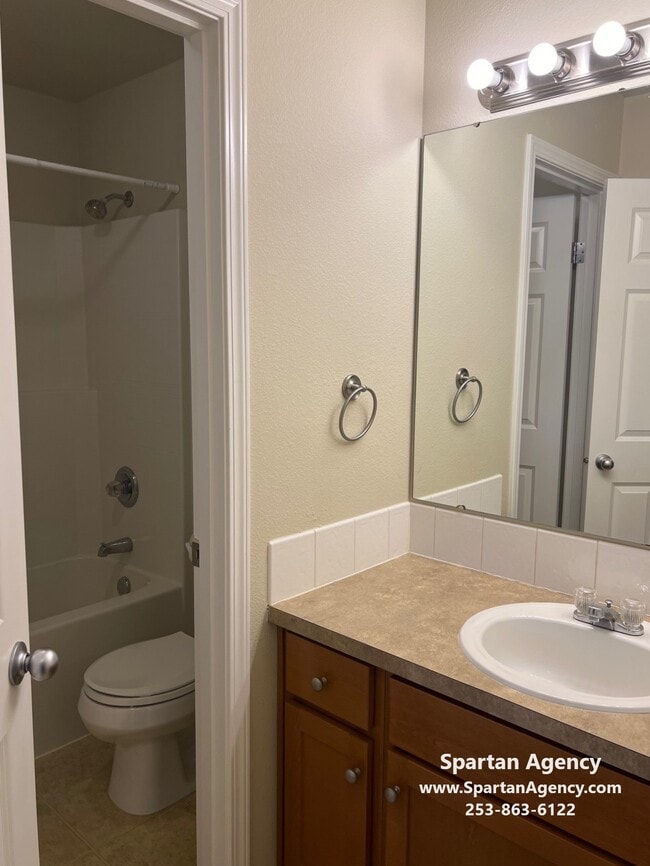 Building Photo - 18302 114th Ave E