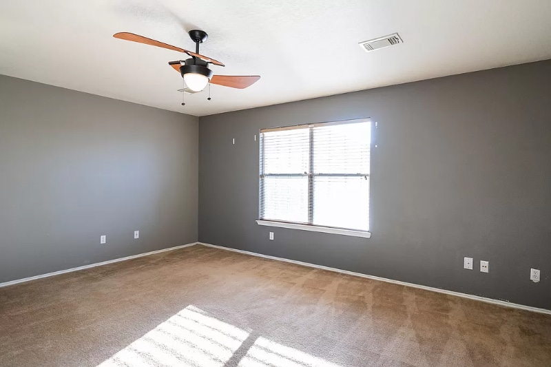 Building Photo - 506 Salma Ct