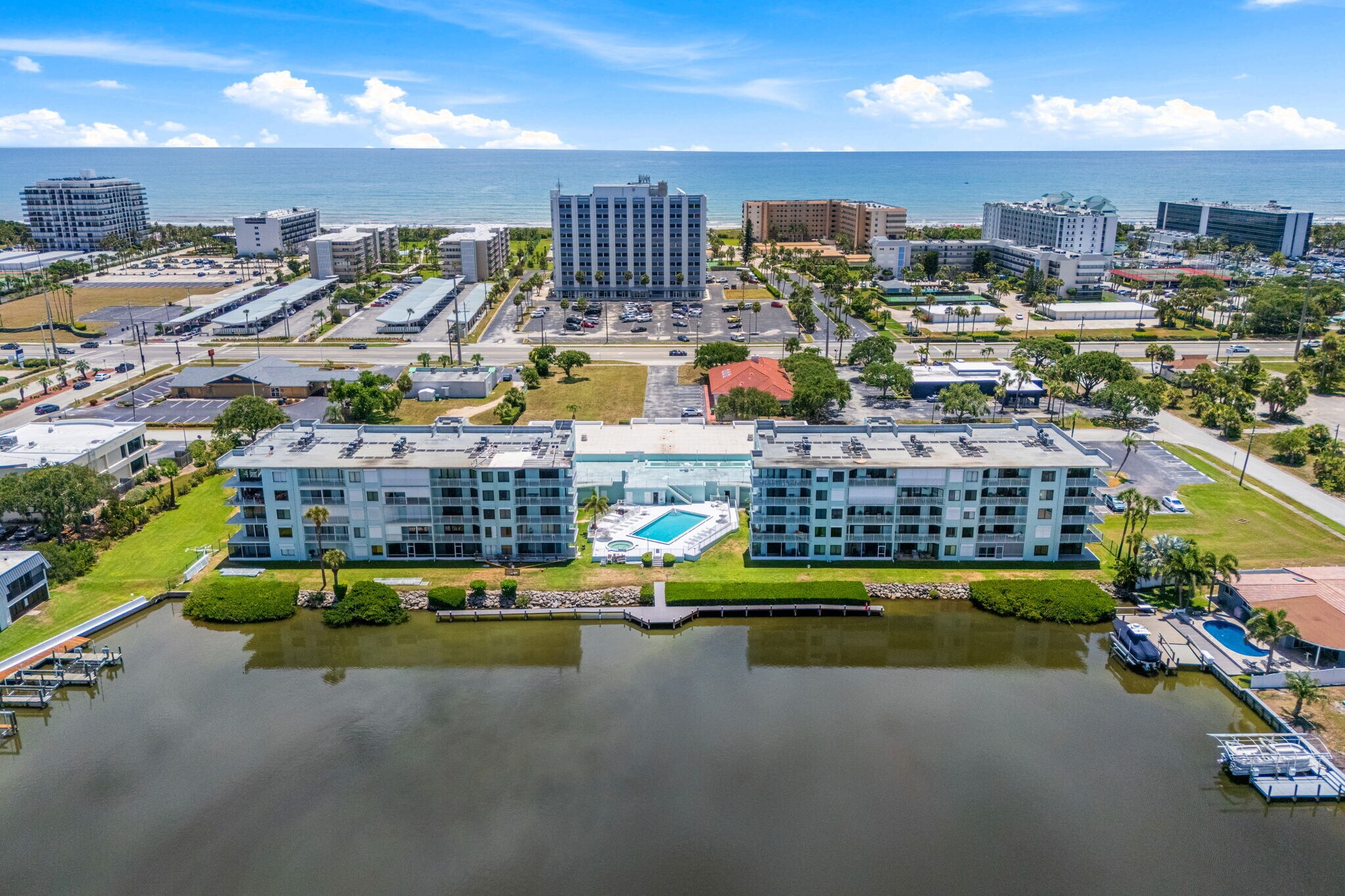 Building Photo - 1700 Commodore Blvd