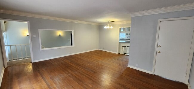 Building Photo - For Rent- Terrell Hills -2bed, 2 bath Home