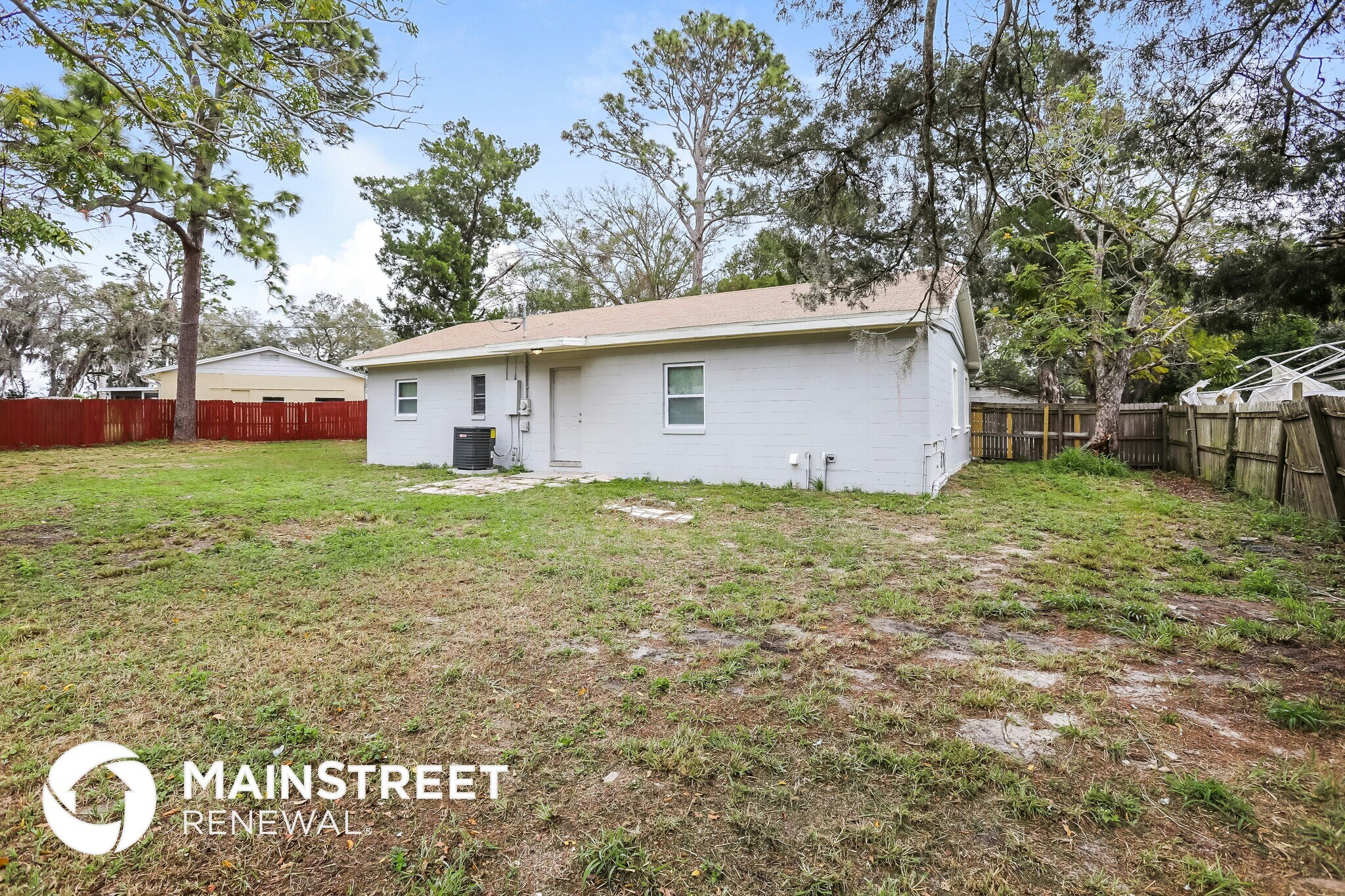 Building Photo - 5325 Bonnie Brae Cir