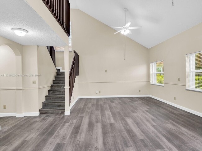Building Photo - 2957 Oak Park Cir