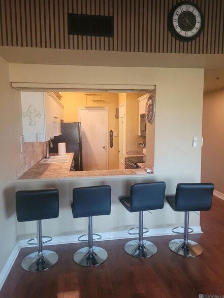 Building Photo - 11550 Southfork Ave