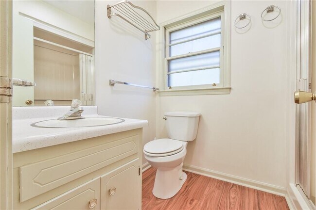 Building Photo - 935 Powderbag Creek Rd