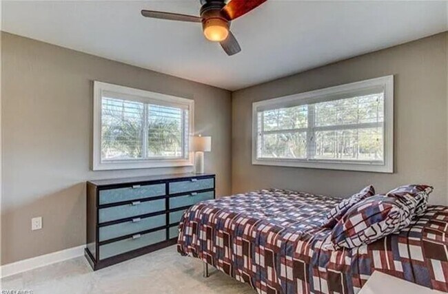 Building Photo - Country Living Pool Home! 3 bed 2 bath, pr...