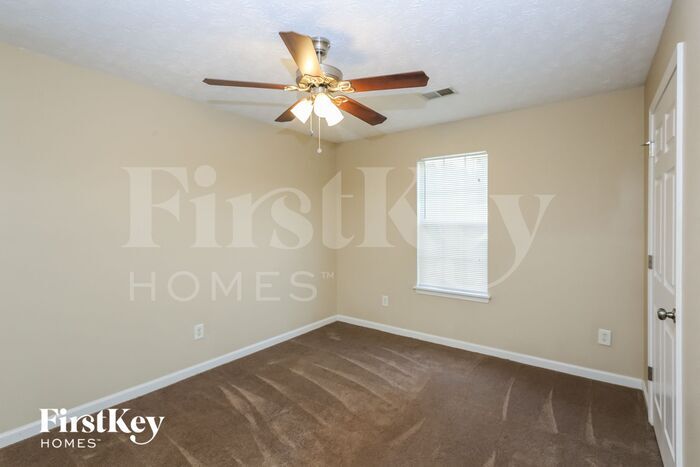 Building Photo - 521 Stoney Creek Rd