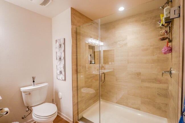 Building Photo - 7154 Miramonte