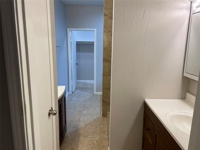 Building Photo - 3403 Broadview Ct