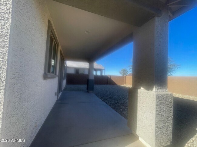 Building Photo - 14222 West Honeysuckle Dr