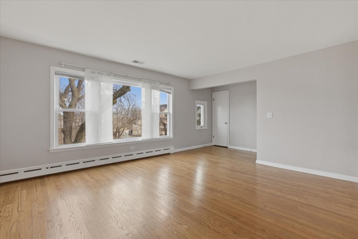 Building Photo - 3018 N Whipple St