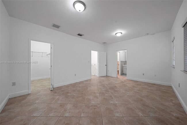 Building Photo - 14606 SW 38th St