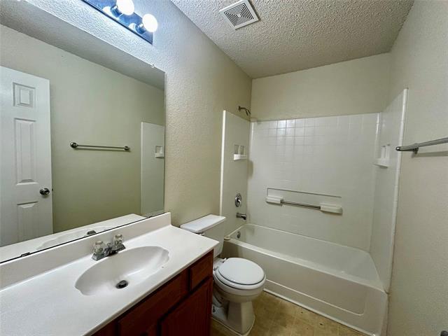 Building Photo - 909 Meadowlark Dr