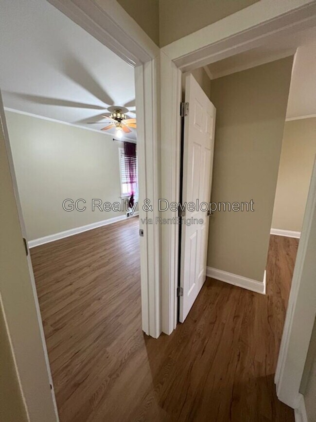 Building Photo - 7613 N Harlem Ave
