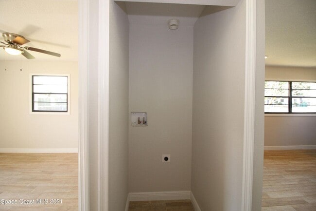 Building Photo - 2909 Zephyr Ln