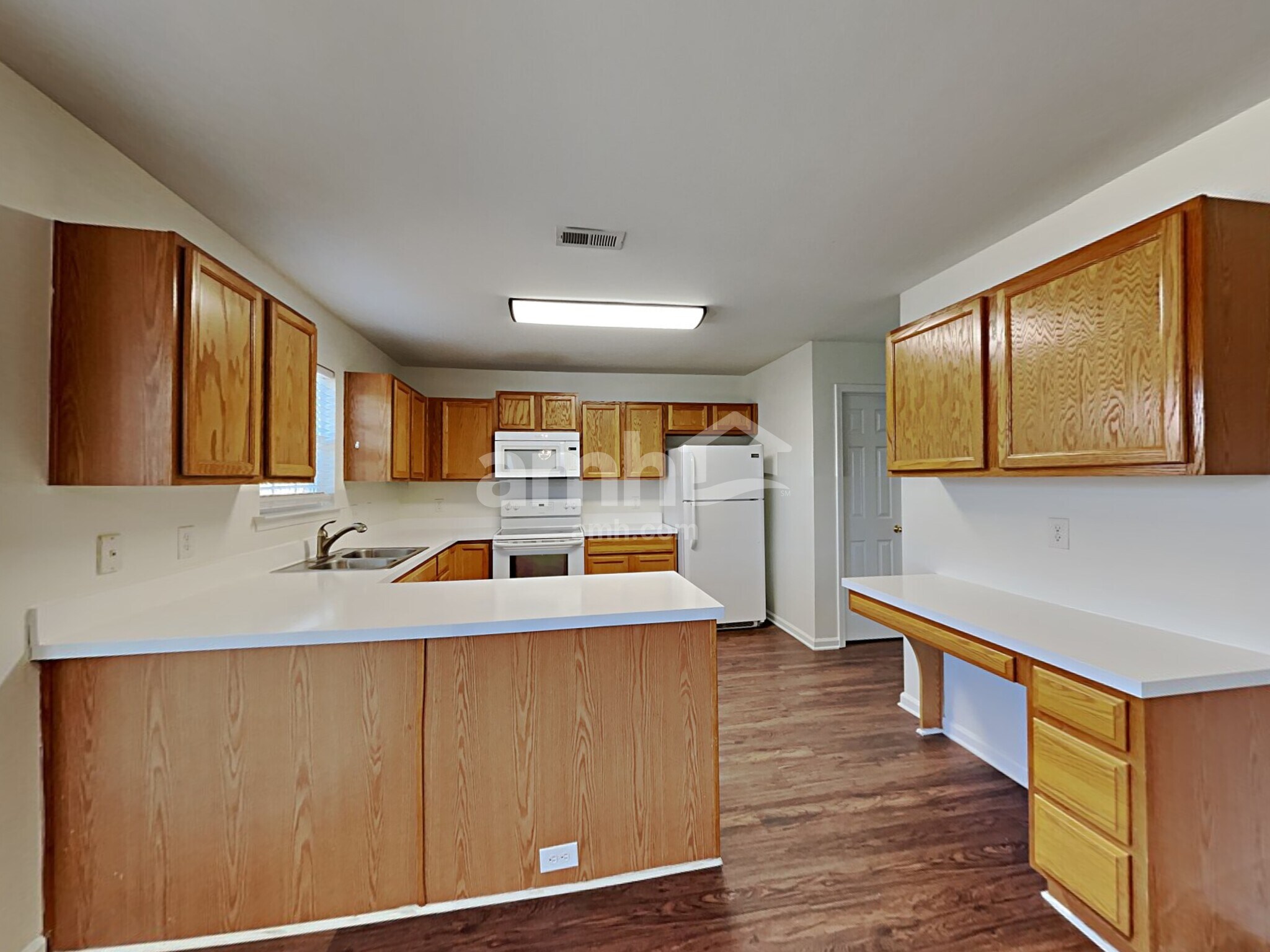 Building Photo - 254 Royalton Rd