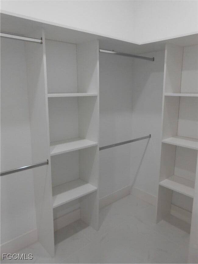 Building Photo - 6033 Kumquat Cir