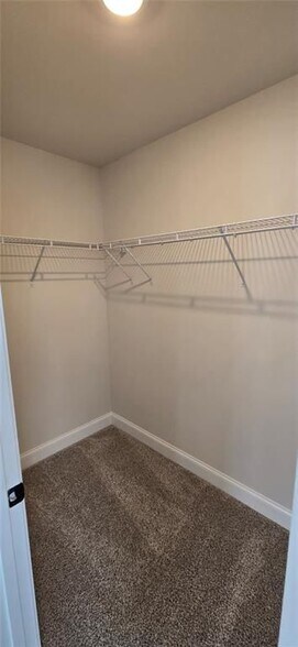 Building Photo - 400 Elise Wy