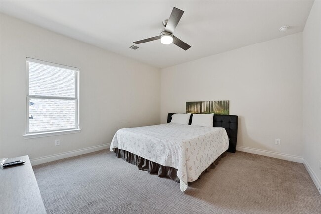 Building Photo - 28216 Beckwood Dr