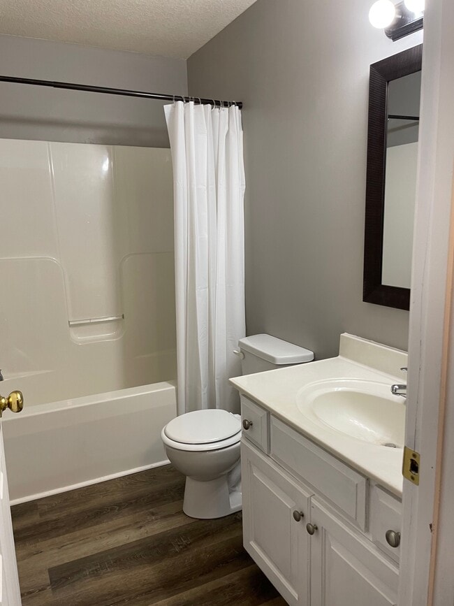 Building Photo - 5100 Hardy Ct