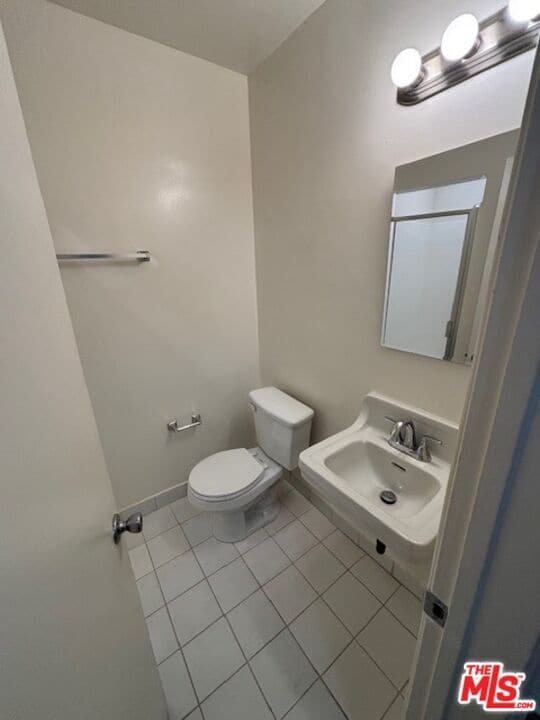 Building Photo - 1415 Cardiff Ave