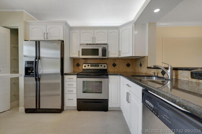 Building Photo - 1284 S Military Trail