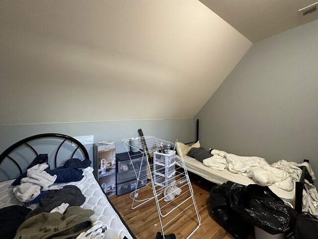 Building Photo - 2835 N Damen Ave