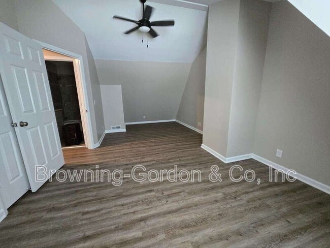 Building Photo - 3226 Priest Woods Dr