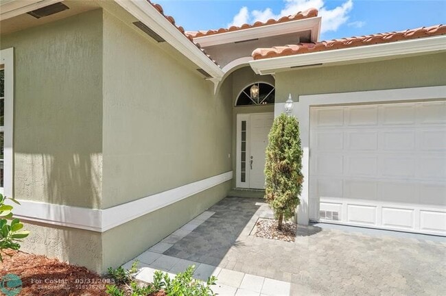 Building Photo - 11517 NW 49th Ct