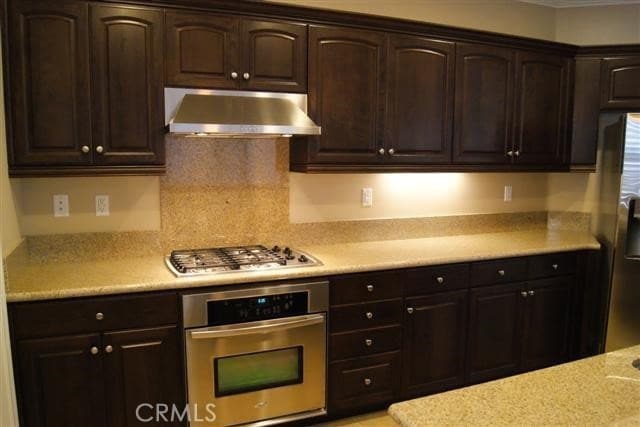 Building Photo - 23 Keepsake