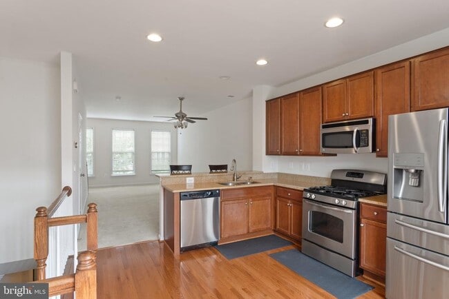 Building Photo - 15728 John Diskin Cir