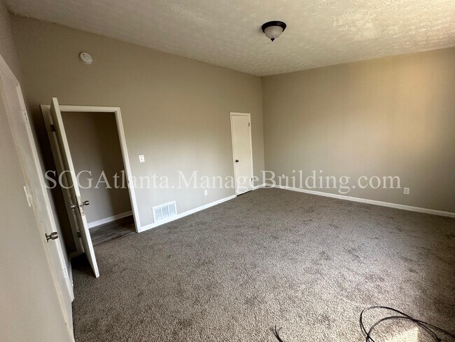 Building Photo - 10973 Highridge Ct