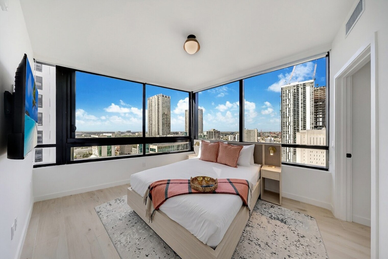 Building Photo - 20 NW 2nd St