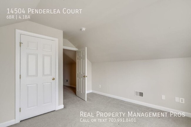 Building Photo - 14504 Penderlea Ct
