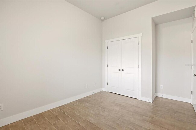 Building Photo - 870 Columbia St