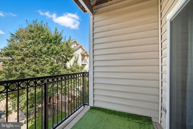 Building Photo - 1591 Spring Gate Dr.