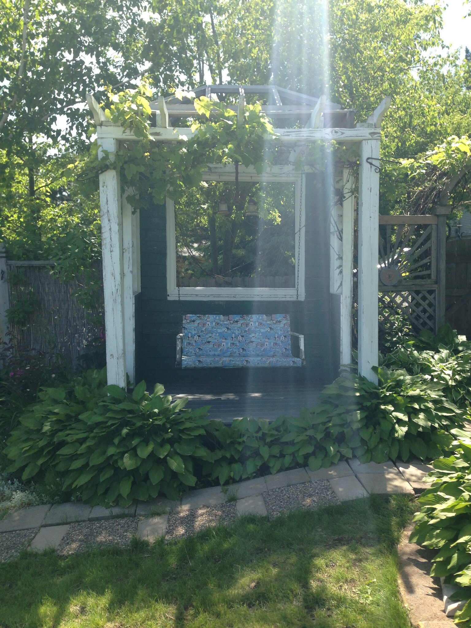 Gazebo - 422 N 9th Ave W