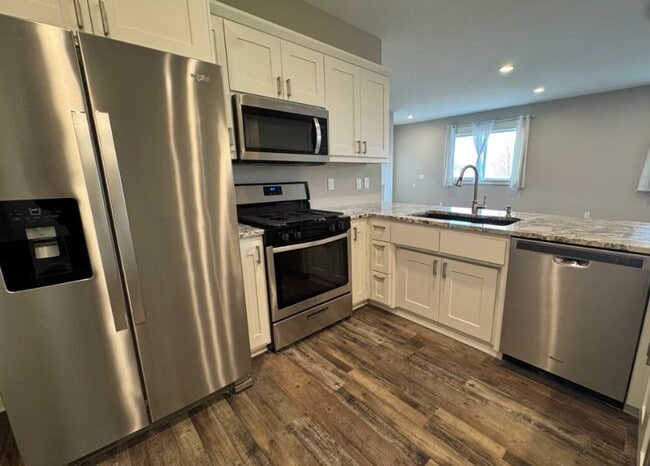 Building Photo - 312 61st St