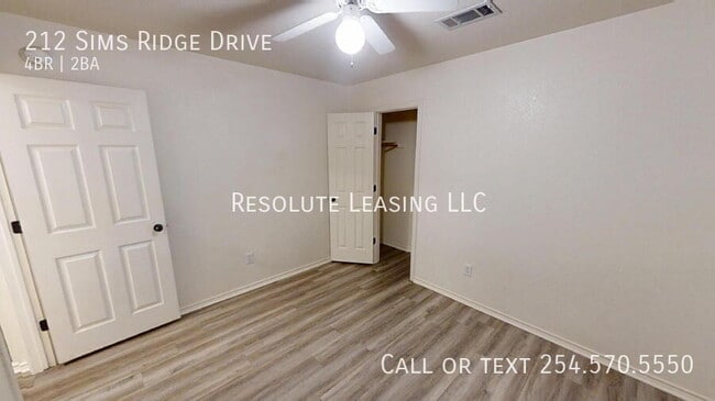 Building Photo - 212 Sims Ridge Dr