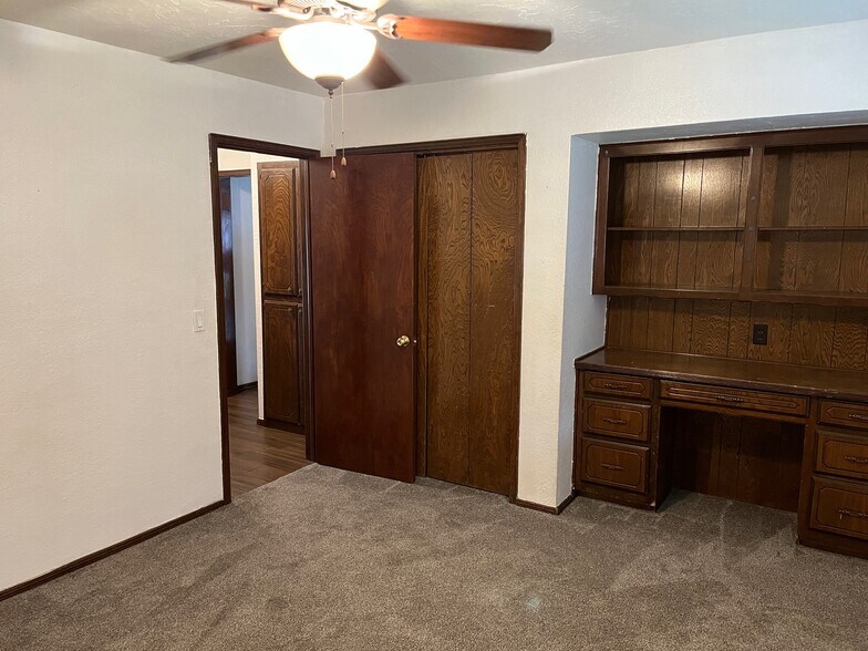 Building Photo - 1501 SW 86th St