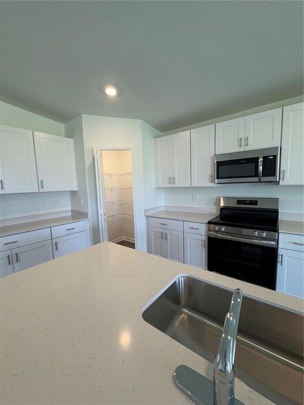 Building Photo - 8388 SW 41st Terrace