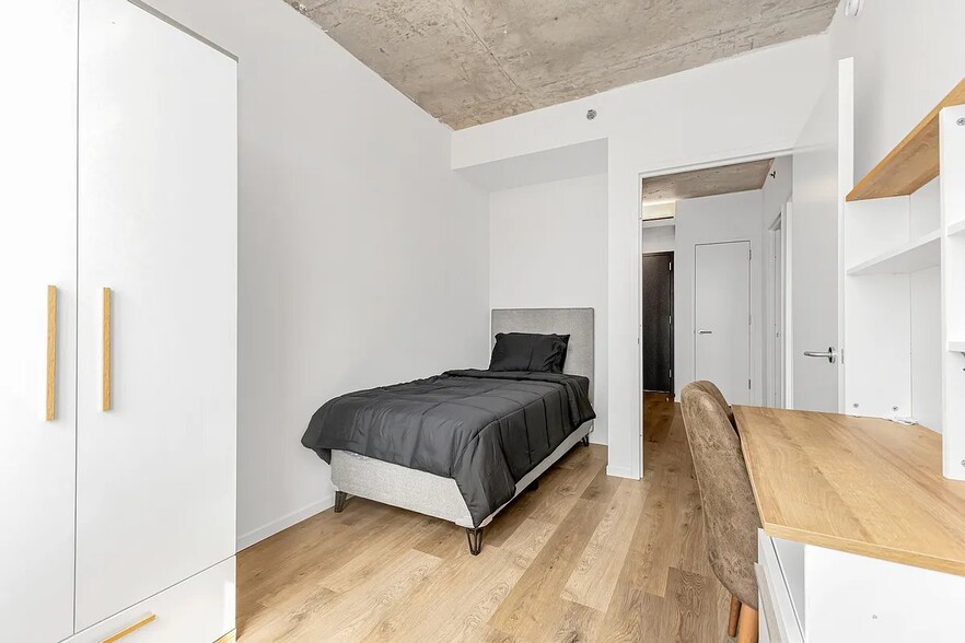 Building Photo - 4720 Third Avenue