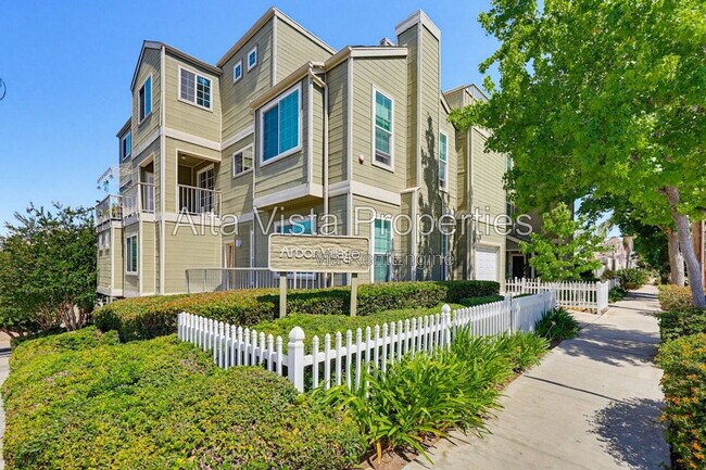 Building Photo - 4204 3rd Avenue