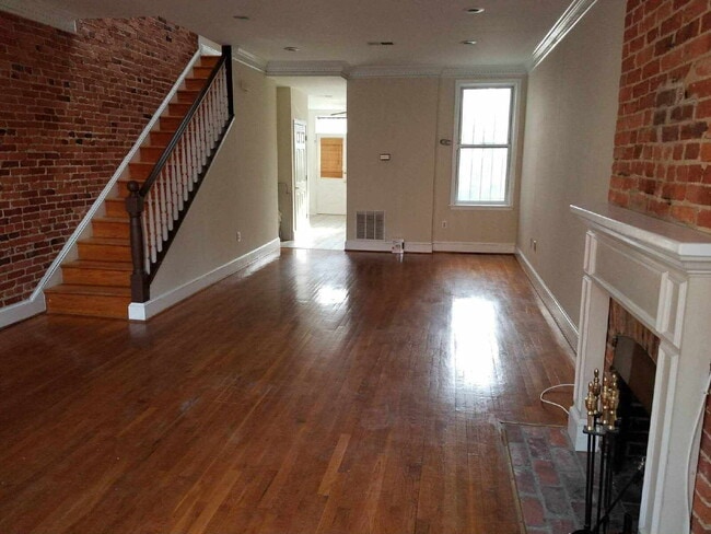 Building Photo - Sophisticated NW DC Home Featuring 3 Bedrooms, Fireplace & Outdoor Oasis with Private Parking