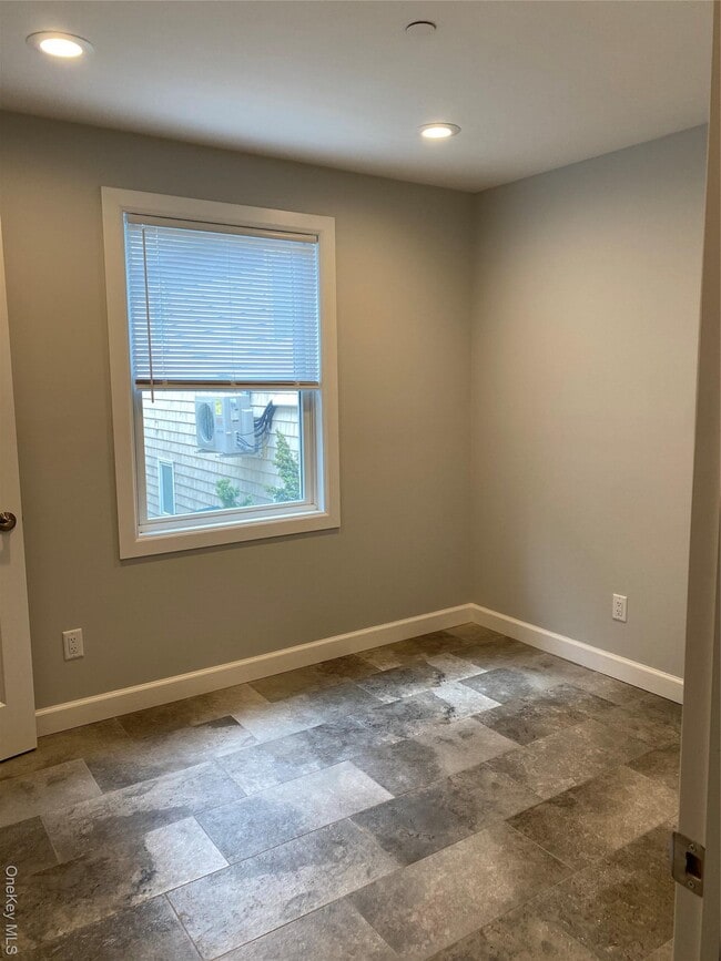 Building Photo - 20 Virginia Ave