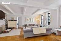Building Photo - 1225 Park Ave