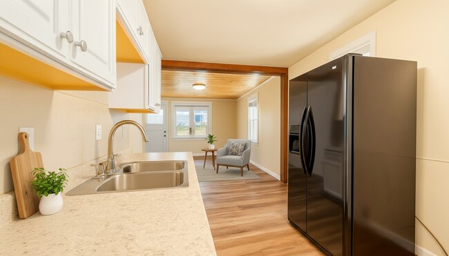 Building Photo - Your Timeless Haven in St. Paul for $2,199/month! $250 OFF 1st MONTH!