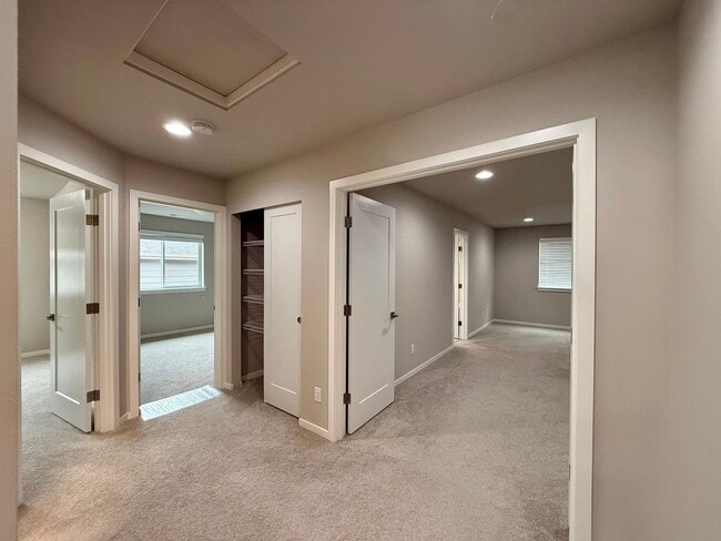 Building Photo - Renton Home